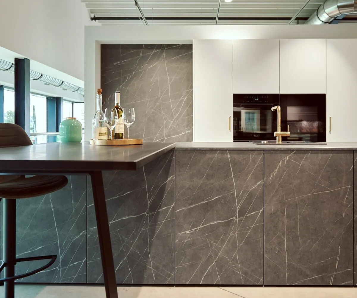 Showroom 11